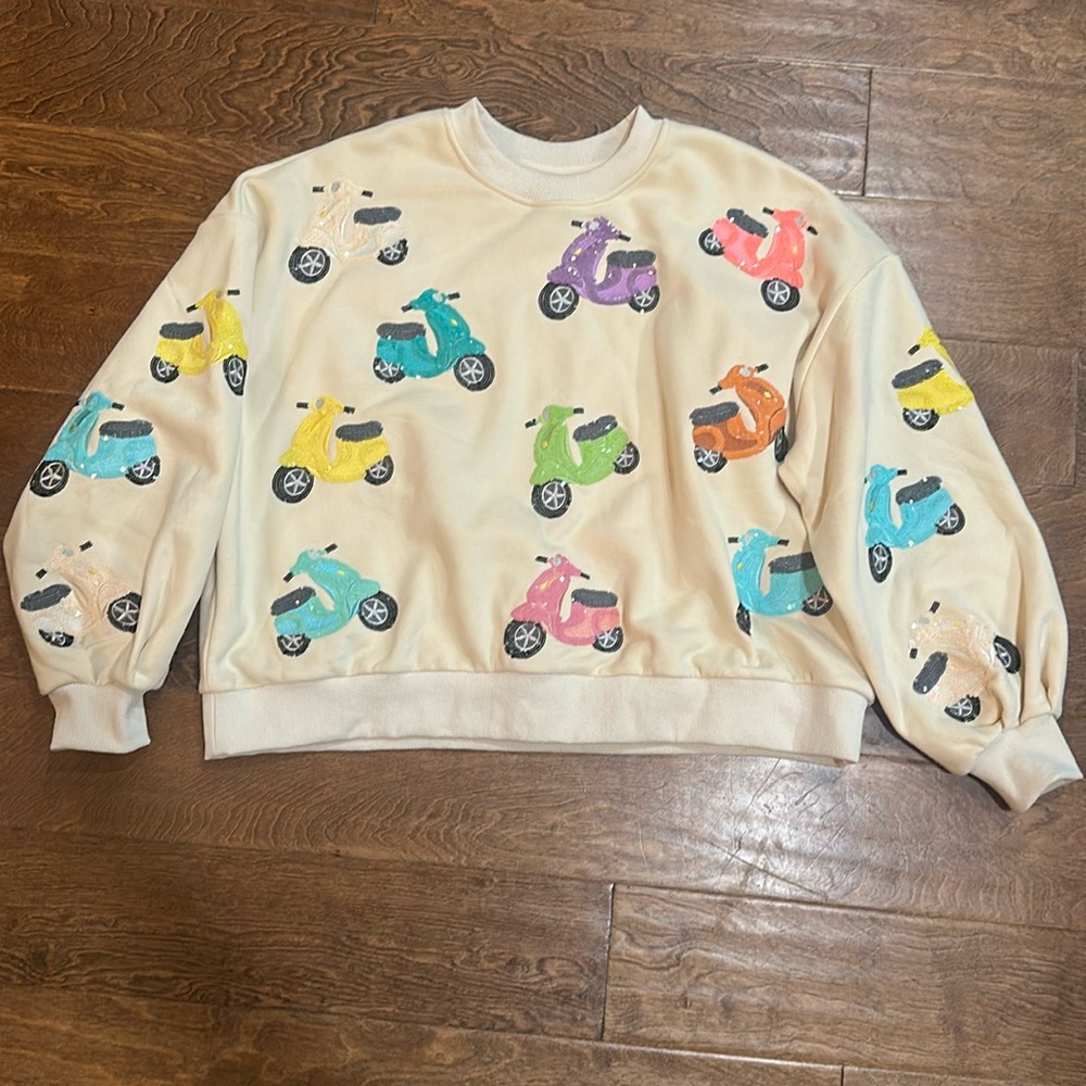 Queen Of Sparkles Small Scooters Sweatshirt! 
Worn once!